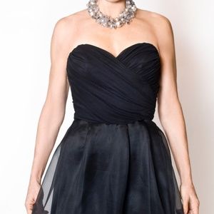 Bianca Nero strapless chiffon skirted party dress.